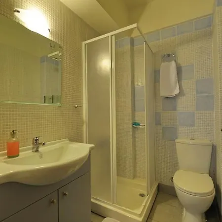 Dianthos Apartman Kiriáki